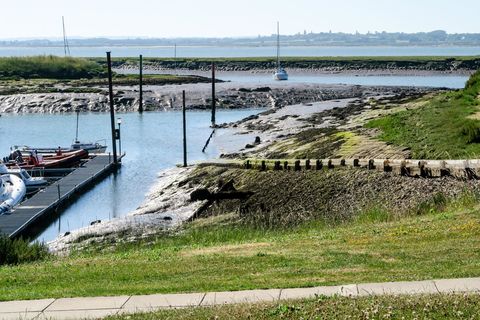 Bradwell slip low water
